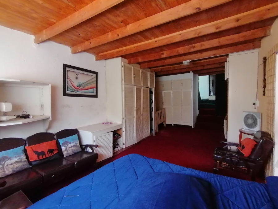 7 Bedroom Property for Sale in Stilfontein North West